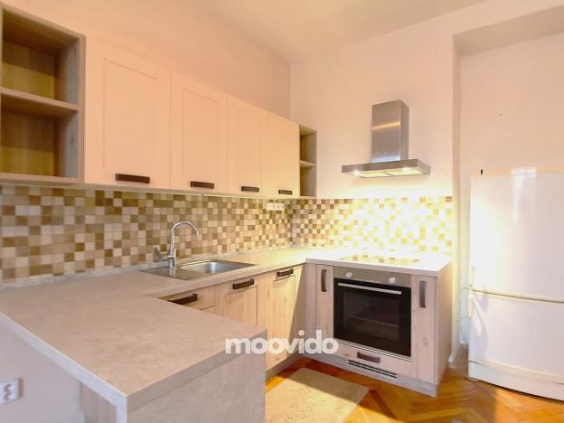 Prodej bytu 3+kk, Praha - Libeň, náměstí Dr. Václava Holého, 81 m2