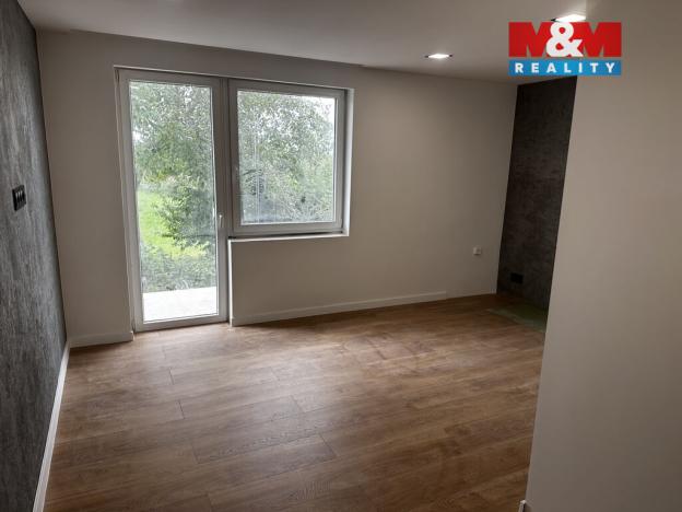 Prodej bytu 3+kk, Dvory, 95 m2