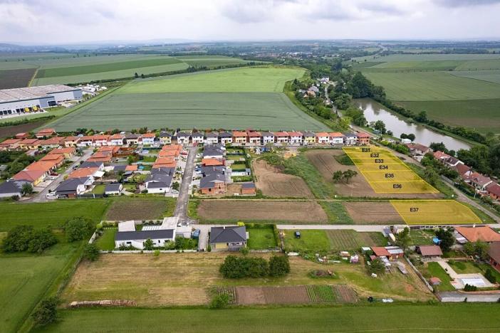 Prodej pozemku pro bydlení, Syrovice, 416 m2