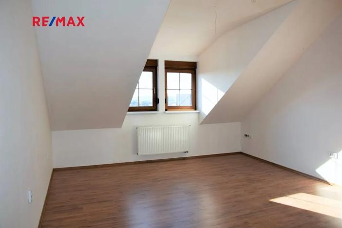 Pronájem bytu 1+kk, Klatovy, Rybníčky, 35 m2