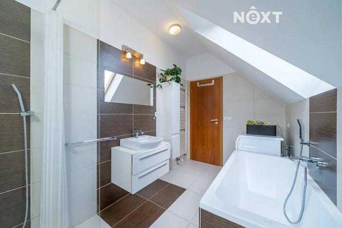 Prodej bytu 2+kk, Velká Bystřice, Na Vyhlídce, 64 m2