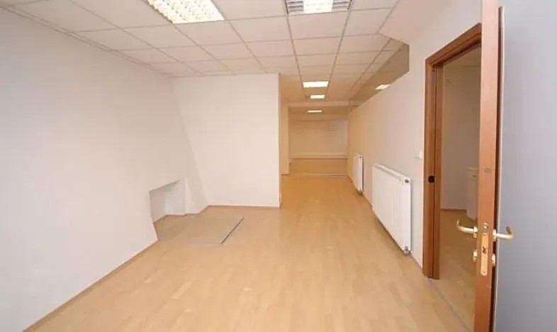 Pronájem kanceláře, Praha - Jinonice, Klikatá, 147 m2