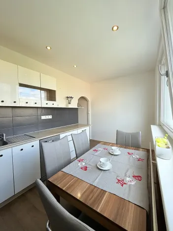 Pronájem bytu 2+1, Liberec, Aloisina výšina, 54 m2