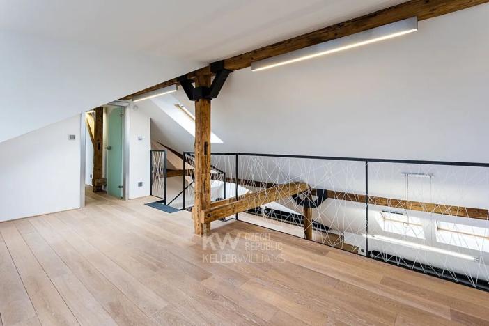 Prodej bytu 5+kk, Praha, Jaselská, 192 m2