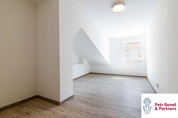 Pronájem bytu 3+kk, Rakovník, Husovo náměstí, 87 m2