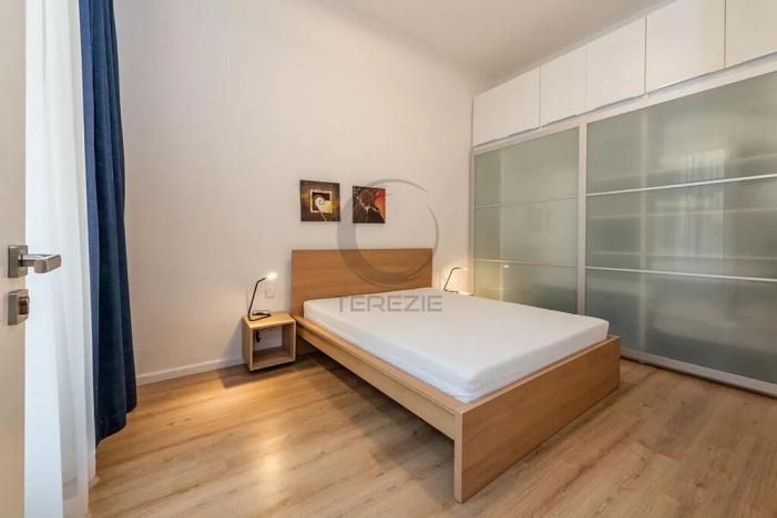 Pronájem bytu 2+kk, Praha - Vinohrady, Vinohradská, 69 m2