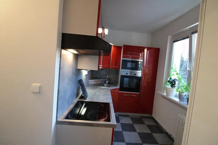 Prodej bytu 3+1, Karlovy Vary, Krymská, 68 m2