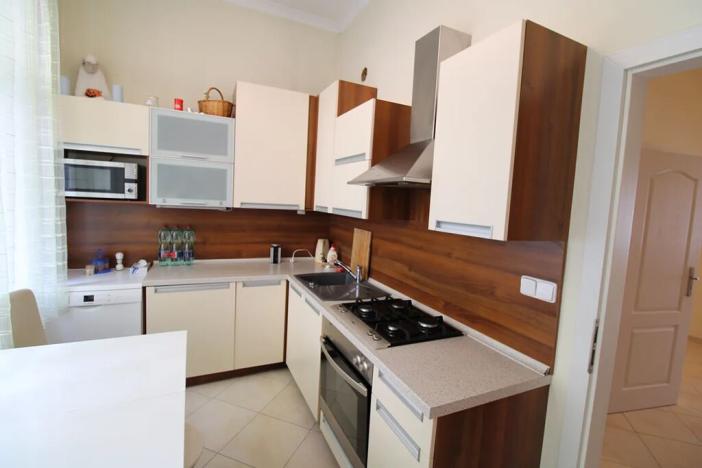 Prodej bytu 3+1, Karlovy Vary, Vřídelní, 71 m2