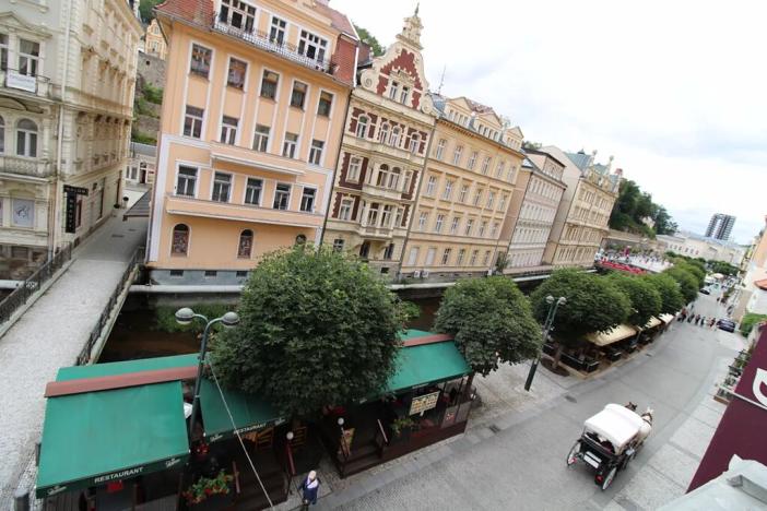 Prodej bytu 3+1, Karlovy Vary, Vřídelní, 71 m2