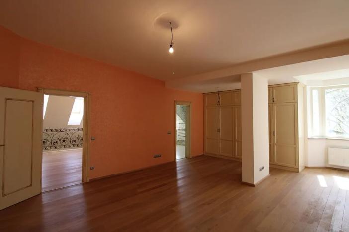 Prodej bytu 4+kk, Karlovy Vary, Pod Jelením skokem, 191 m2