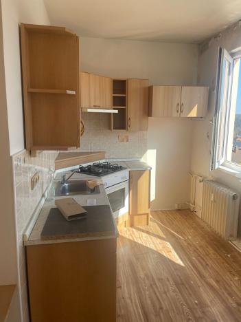 Prodej bytu 1+1, Rotava, Sídliště, 41 m2