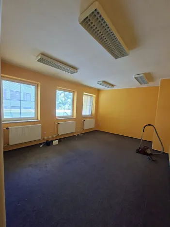 Pronájem kanceláře, Uherské Hradiště, Jindřicha Pruchy, 29 m2