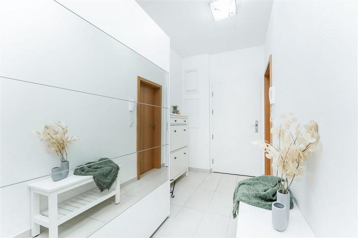 Prodej bytu 4+kk, Praha, Zvěřinova, 108 m2