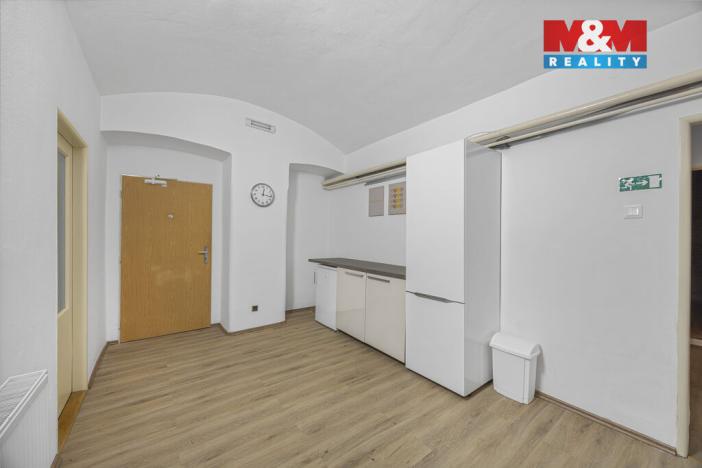 Pronájem obchodního prostoru, Praha - Smíchov, Zborovská, 180 m2