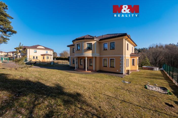 Prodej rodinného domu, Nová Role - Mezirolí, 376 m2