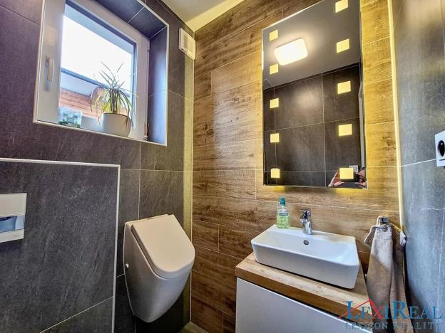 Prodej rodinného domu, Tursko, Jezdecká, 164 m2