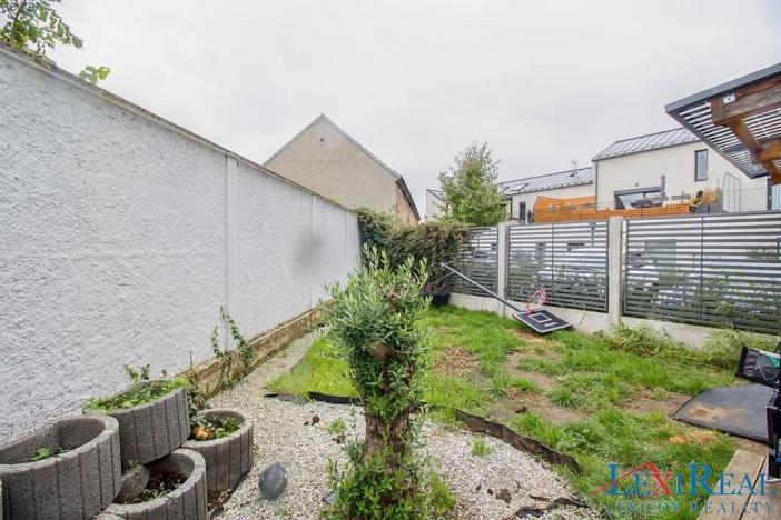 Prodej rodinného domu, Tursko, Jezdecká, 164 m2