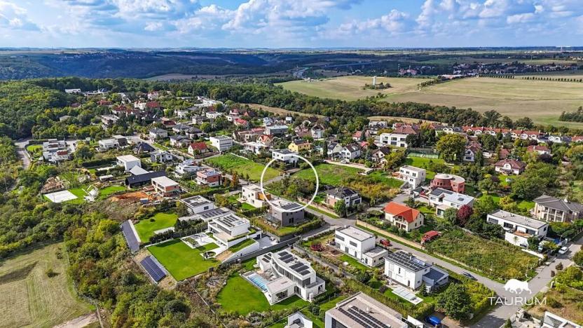 Prodej pozemku pro bydlení, Praha, 734 m2