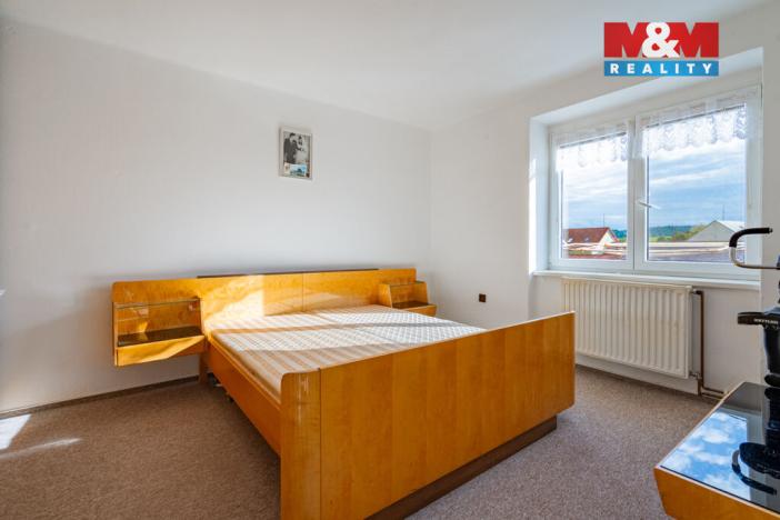 Prodej bytu 2+1, Trhové Sviny, Sídliště, 69 m2