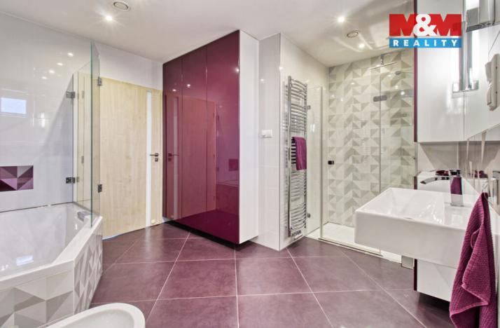 Prodej rodinného domu, Hrušovany, 300 m2