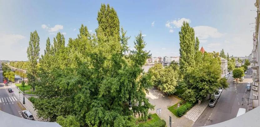 Pronájem bytu 2+1, Praha, Janáčkovo nábřeží, 72 m2