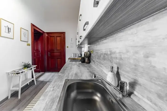 Pronájem bytu 2+1, Praha, Janáčkovo nábřeží, 72 m2