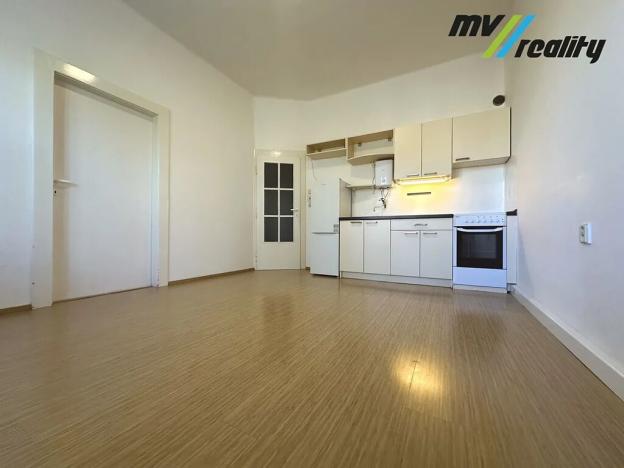 Pronájem bytu 2+kk, Lysá nad Labem, Náměstí B. Hrozného, 50 m2