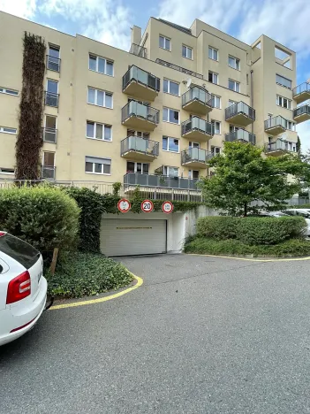 Prodej garážového stání, Praha - Hostivař, Bratislavská, 12 m2