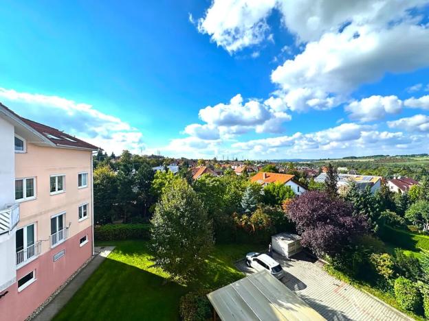 Prodej bytu 2+kk, Praha, Spořická, 56 m2