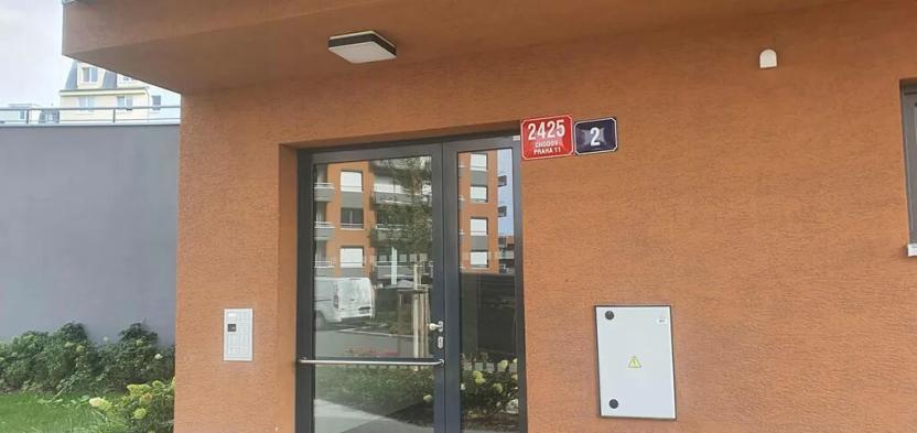 Pronájem bytu 1+kk, Praha - Chodov, Šternovská, 41 m2