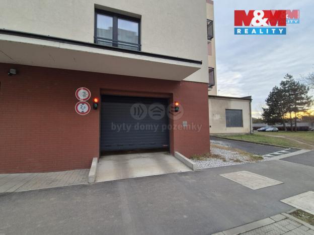 Prodej garážového stání, Beroun - Beroun-Město, Na Náhonu, 20 m2