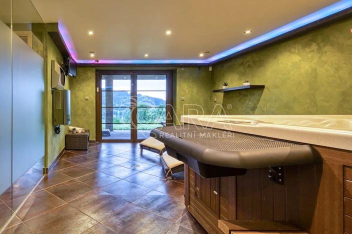 Prodej rodinného domu, Vrchlabí, 429 m2