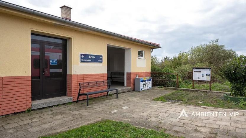 Prodej obchodního prostoru, Újezd u Brna, Nádražní, 901 m2