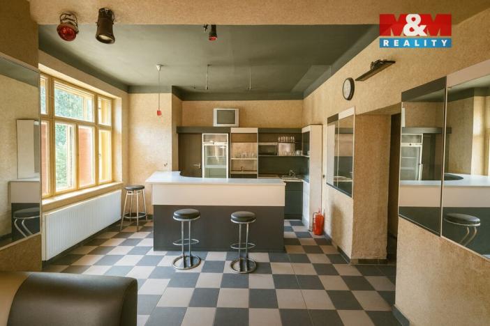 Prodej rodinného domu, České Velenice, Komenského, 650 m2