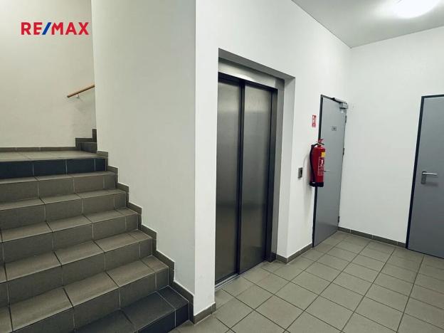 Pronájem bytu 3+kk, Horoměřice, T. G. Masaryka, 82 m2