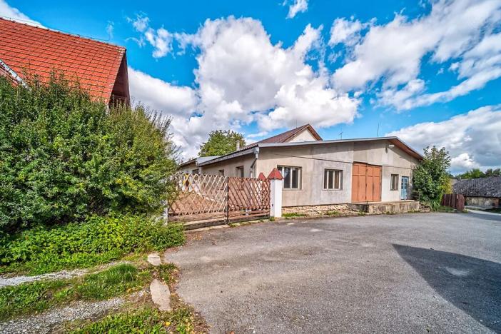 Prodej komerční nemovitosti, Horní Cerekev, 460 m2