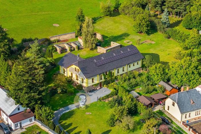 Prodej rodinného domu, Lichnov, 672 m2