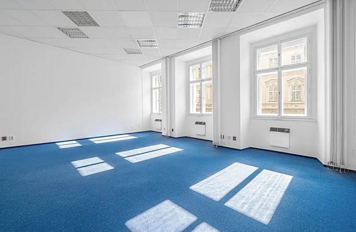 Pronájem kanceláře, Praha, 350 m2