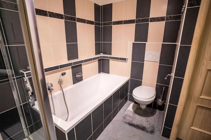 Prodej ubytování, Strážné, 450 m2