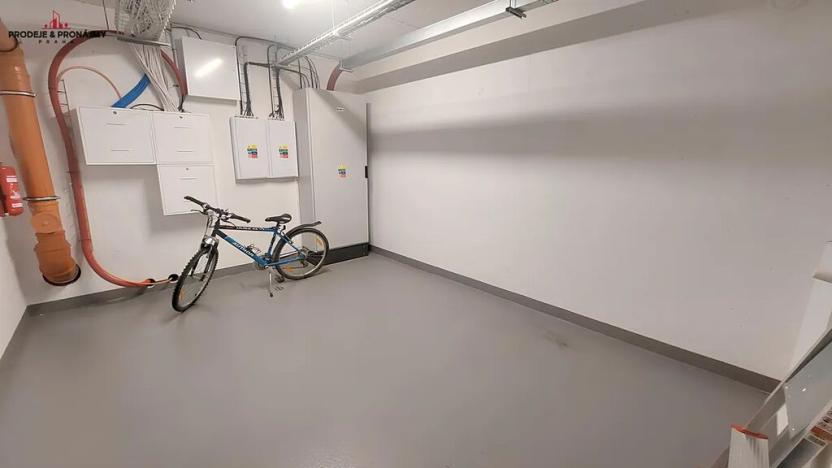 Prodej bytu 1+kk, Praha, Formanská, 33 m2