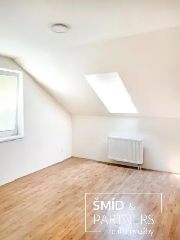 Prodej bytu 3+kk, Velim, Palackého, 77 m2