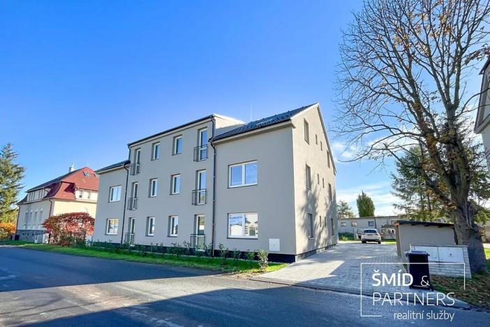 Prodej bytu 3+kk, Velim, Palackého, 77 m2