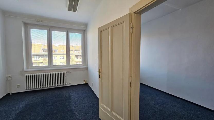 Pronájem kanceláře, Praha - Dejvice, Velflíkova, 28 m2