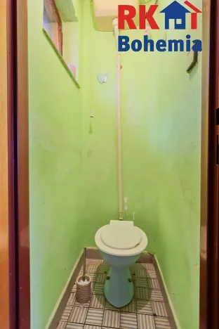 Prodej vícegeneračního domu, Chrášťany, 218 m2