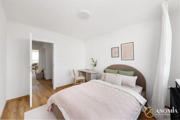 Prodej bytu 4+kk, Praha - Kobylisy, Třebenická, 73 m2