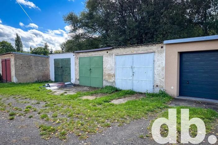 Prodej garáže, Karlovy Vary, V Lučinách, 22 m2