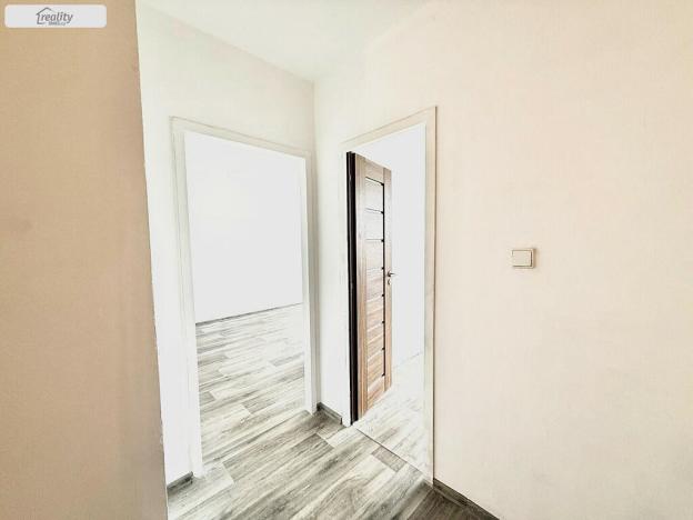 Prodej bytu 2+kk, Praha - Písnice, Na okruhu, 43 m2