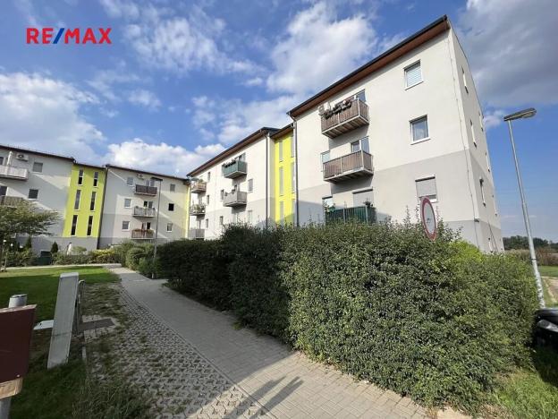 Pronájem bytu 2+kk, Kladno, Generála Selnera, 51 m2