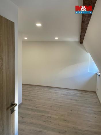 Pronájem bytu 3+kk, Šternberk, náměstí Svobody, 75 m2