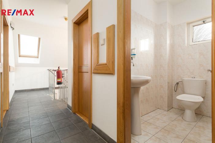 Pronájem kanceláře, Paskov, Místecká, 200 m2